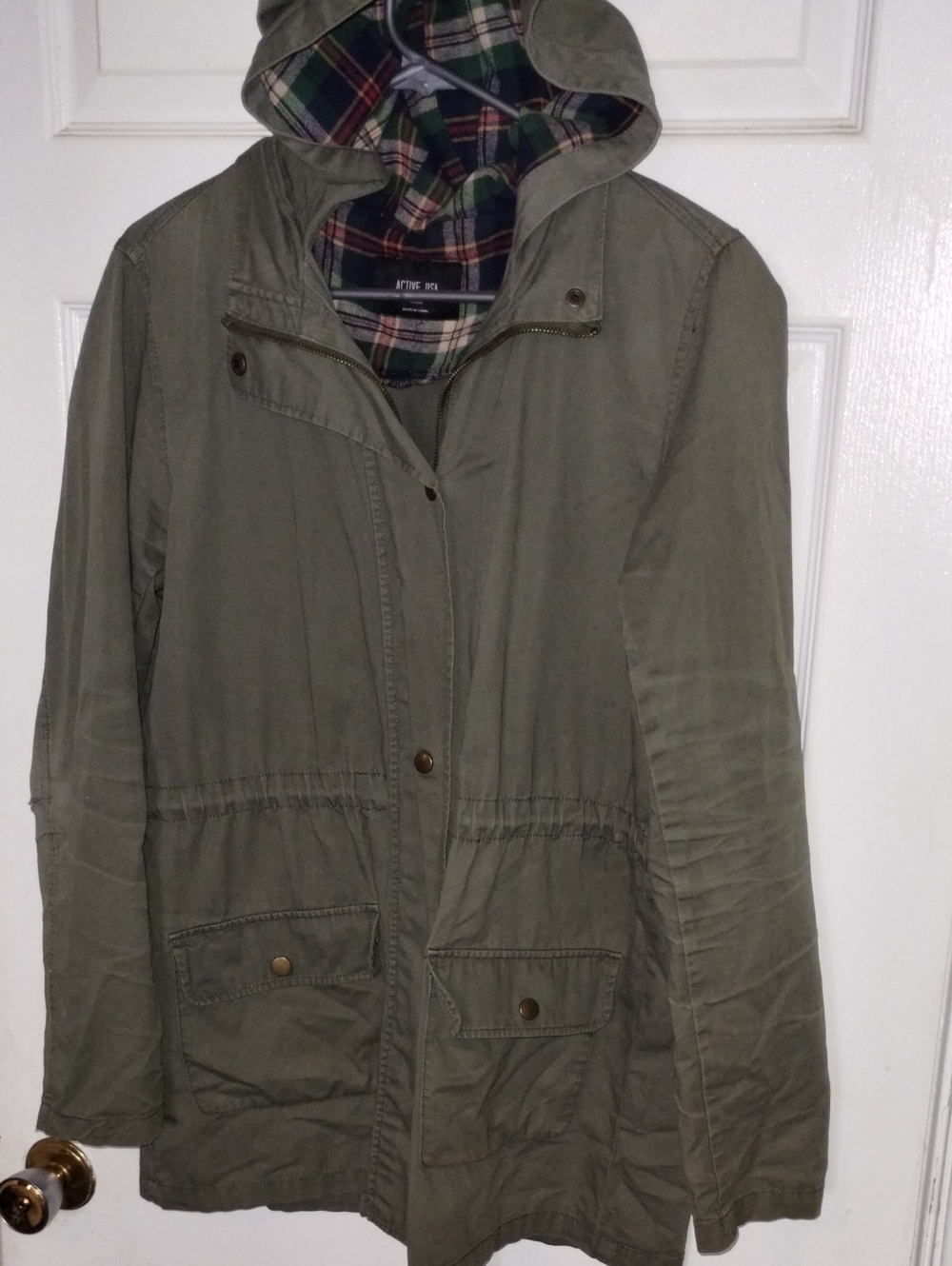 Active USA Olive Green Hooded Utility Jacket with Plaid Lining. Size L *Flaw*